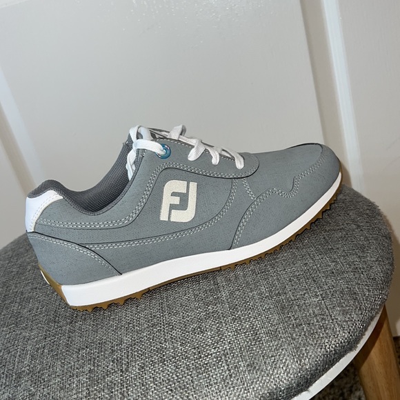 Women Foot Joy Golf Shoes - Picture 2 of 3